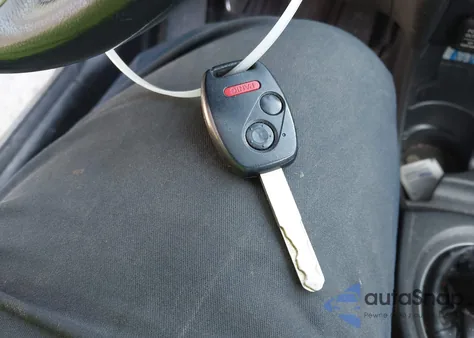 2009 Honda Fit Sport z USA, uszkodzony, nr VIN JHMGE874X9S002748